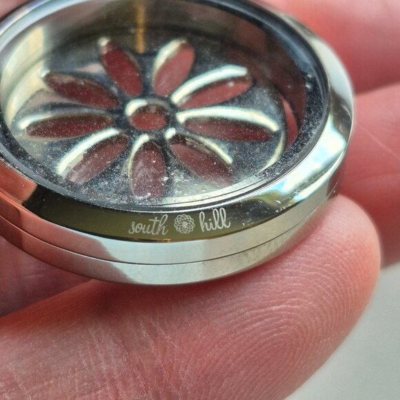 South Hill Designs Silvertone Floating Locket Necklace - Picture 6 of 6